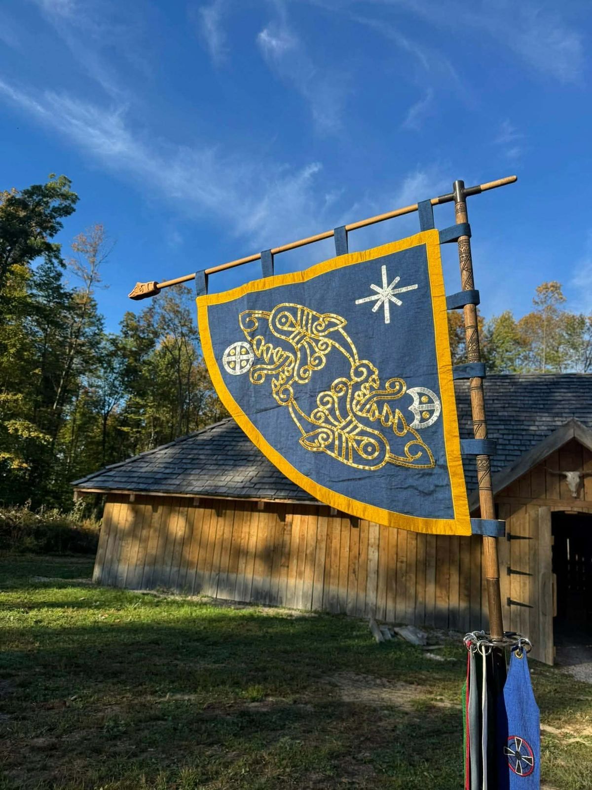 Utland Storm banner flying in front of Rowesborg